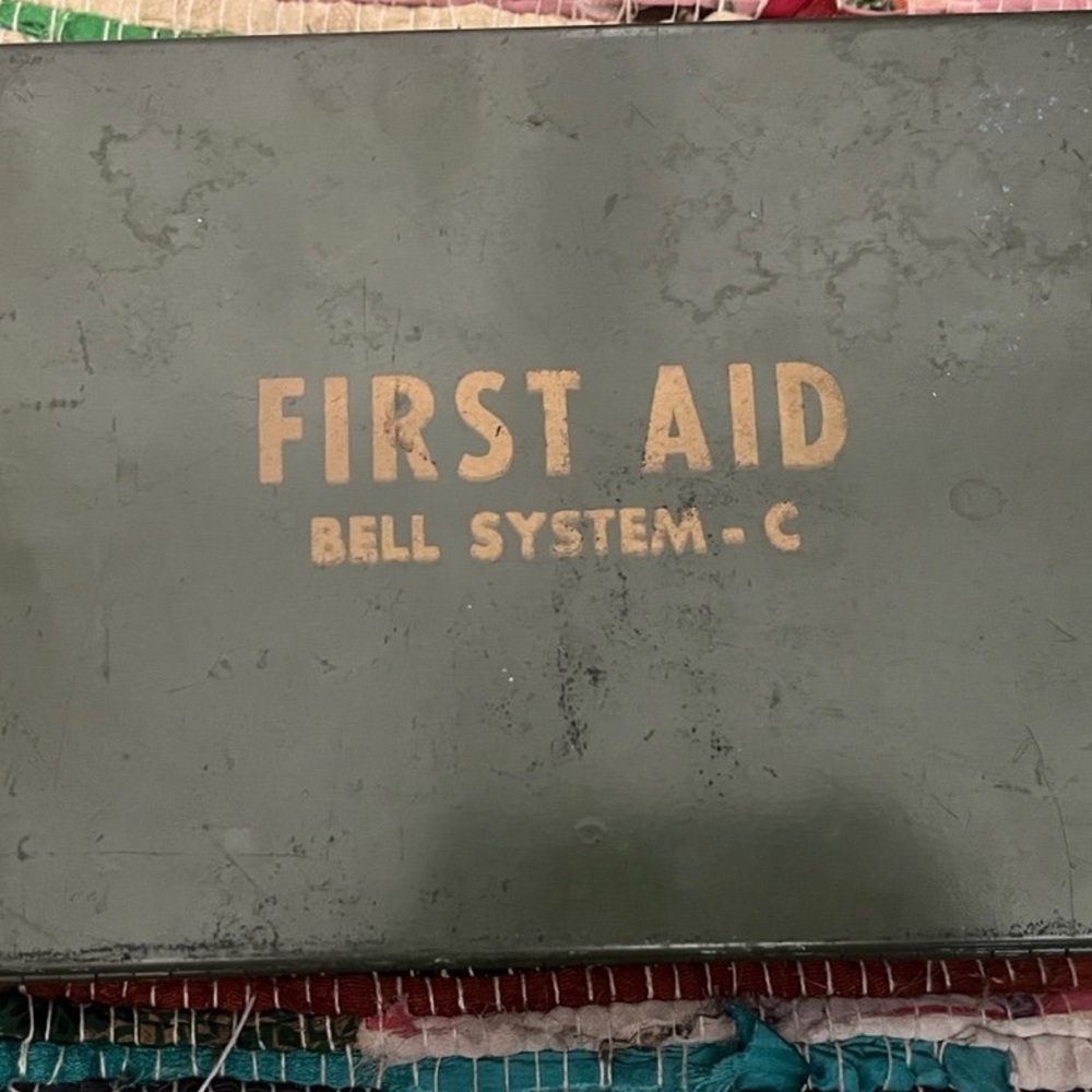 Army Vintage First Aid Box